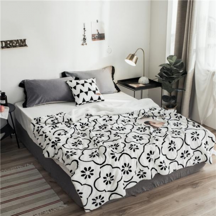 91家纺网 家纺一手货源 找家纺 昔可家纺 2018新品羊羔绒毛毯 花砖