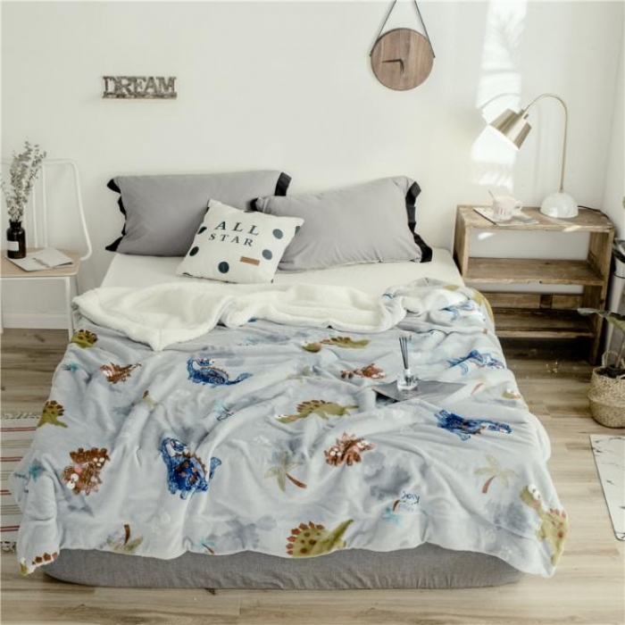 91家纺网 家纺一手货源 找家纺 昔可家纺 2018新品羊羔绒毛毯 恐龙乐园