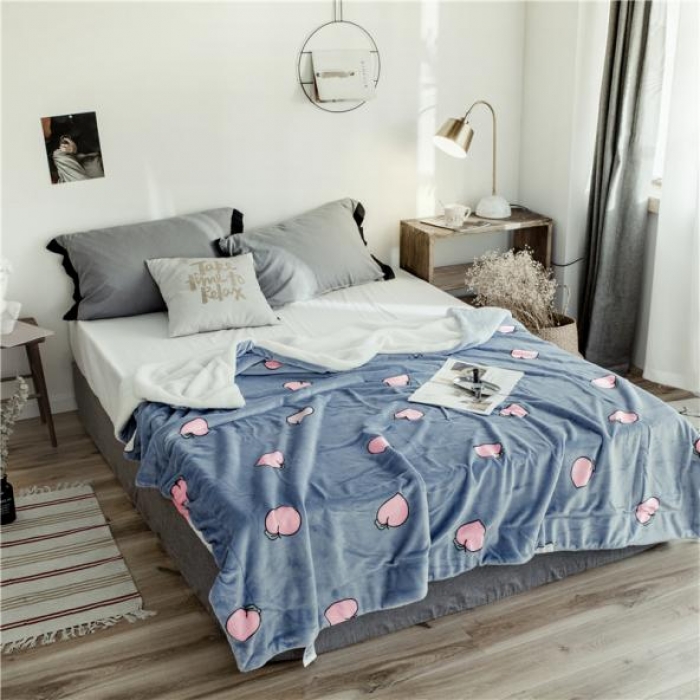 91家纺网 家纺一手货源 找家纺 昔可家纺 2018新品羊羔绒毛毯 蜜桃蓝