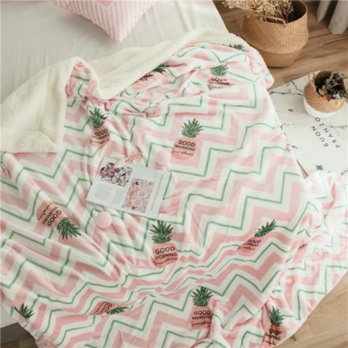 91家纺网 家纺一手货源 找家纺 昔可家纺 2018新品羊羔绒毛毯 线条菠萝