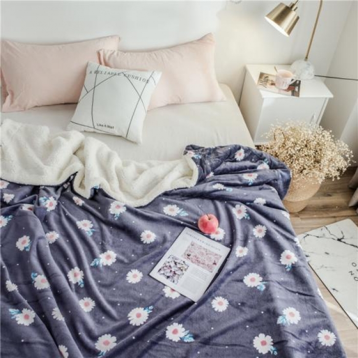 91家纺网 家纺一手货源 找家纺 昔可家纺 2018新品羊羔绒毛毯 小菊花