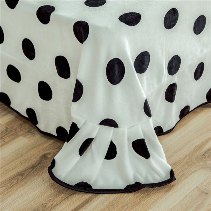 91家纺网 家纺一手货源 找家纺 昔可家纺 2018新款牛奶绒四件套 白波点