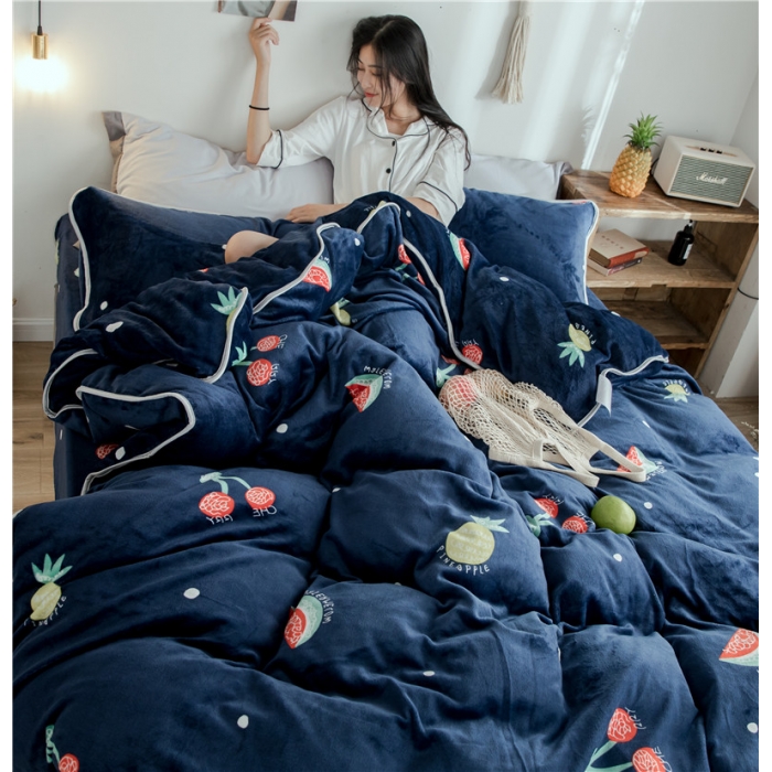 91家纺网 家纺一手货源 找家纺 昔可家纺 2018新款牛奶绒四件套 菠萝樱桃