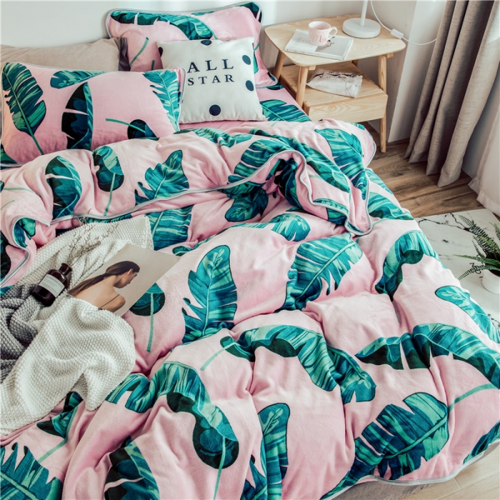 91家纺网 家纺一手货源 找家纺 昔可家纺 2018新款牛奶绒四件套 粉底绿植