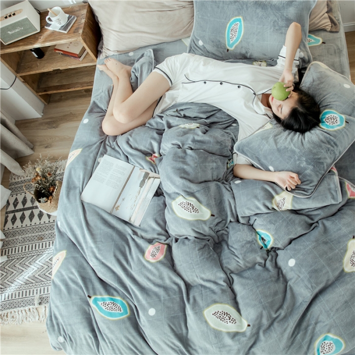 91家纺网 家纺一手货源 找家纺 昔可家纺 2018新款牛奶绒四件套 木瓜水果