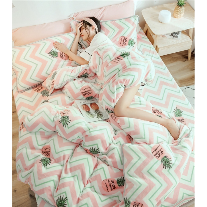 91家纺网 家纺一手货源 找家纺 昔可家纺 2018新款牛奶绒四件套 线条菠萝