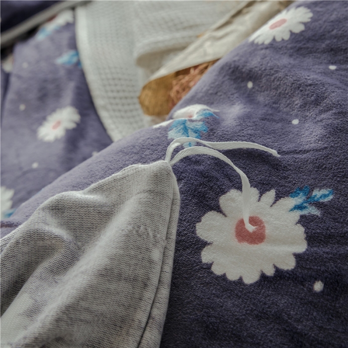 91家纺网 家纺一手货源 找家纺 昔可家纺 2018新款牛奶绒四件套 小菊花