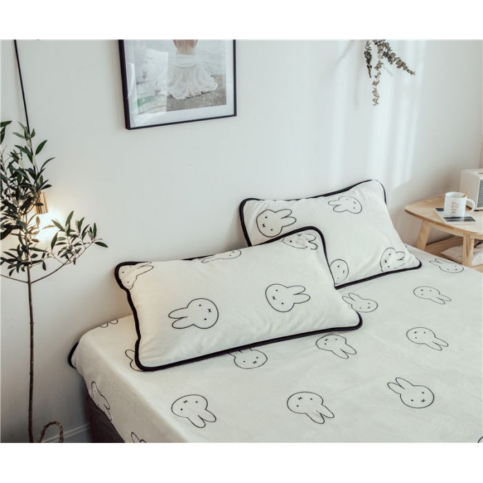 91家纺网 家纺一手货源 找家纺 昔可家纺 2018新款牛奶绒四件套 小兔乖乖