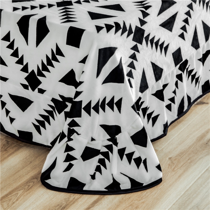 91家纺网 家纺一手货源 找家纺 昔可家纺 2018新款牛奶绒四件套 鱼骨砖块