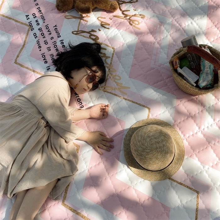 91家纺网 家纺一手货源 找家纺 昔可家纺 2019新款野餐垫 粉波浪