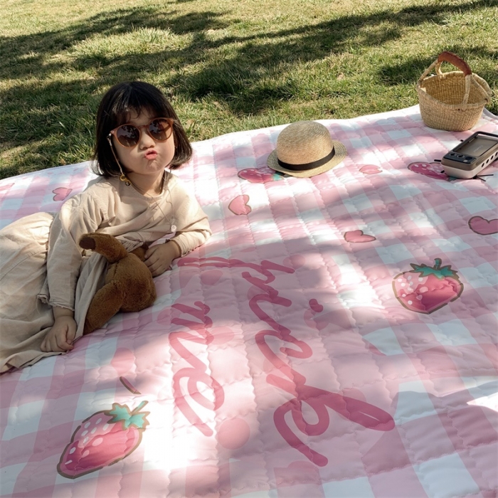 91家纺网 家纺一手货源 找家纺 昔可家纺 2019新款野餐垫 粉草莓
