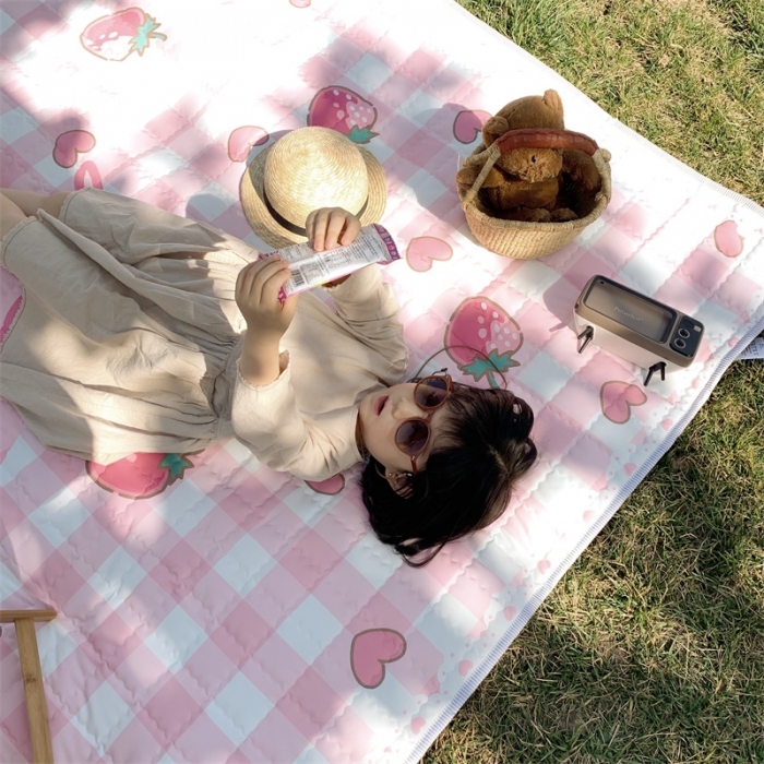 91家纺网 家纺一手货源 找家纺 昔可家纺 2019新款野餐垫 粉草莓