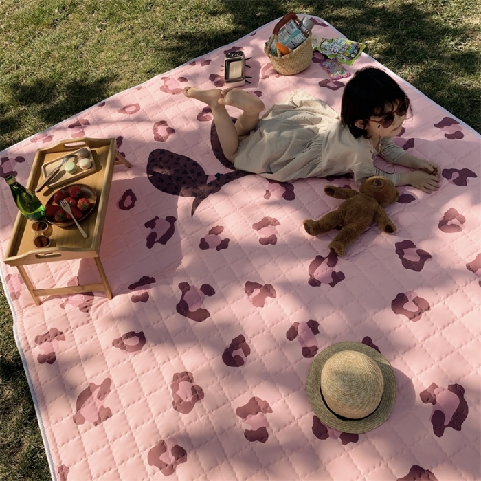 91家纺网 家纺一手货源 找家纺 昔可家纺 2019新款野餐垫 粉粉豹