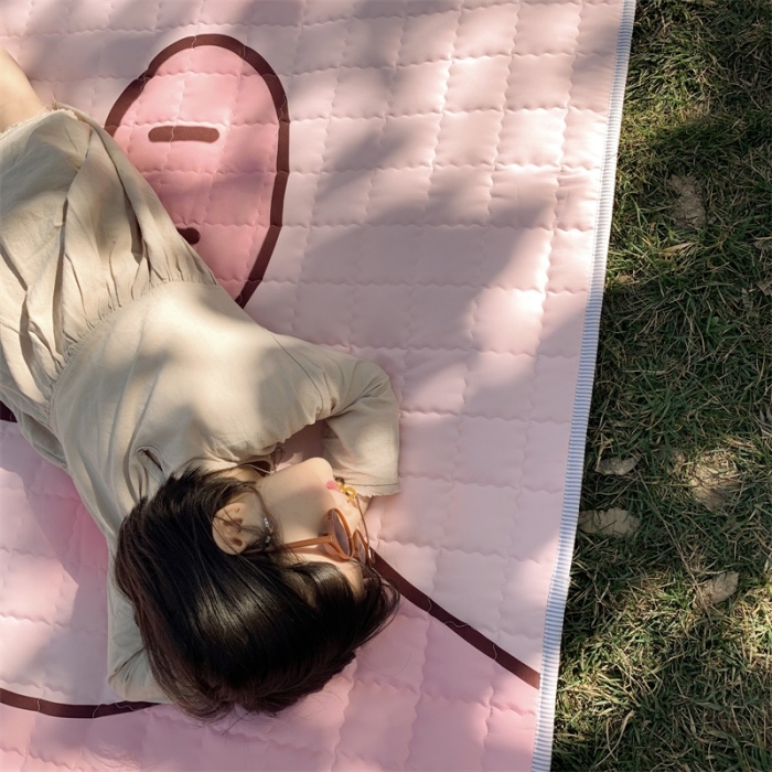 91家纺网 家纺一手货源 找家纺 昔可家纺 2019新款野餐垫 粉猪