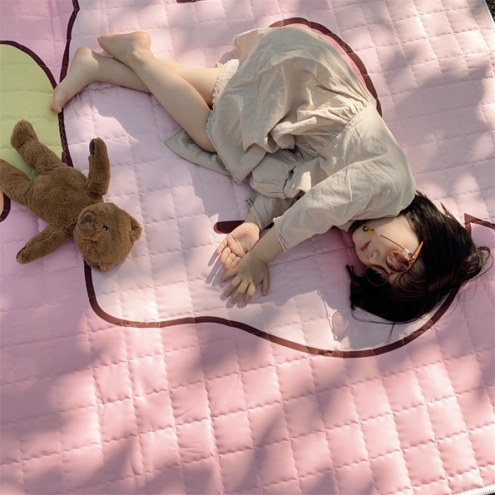 91家纺网 家纺一手货源 找家纺 昔可家纺 2019新款野餐垫 粉猪