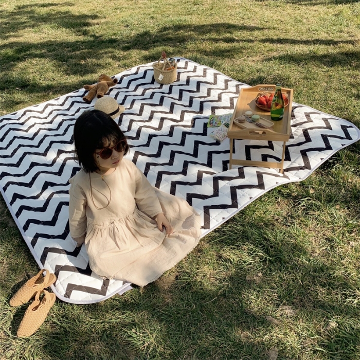 91家纺网 家纺一手货源 找家纺 昔可家纺 2019新款野餐垫 黑波纹