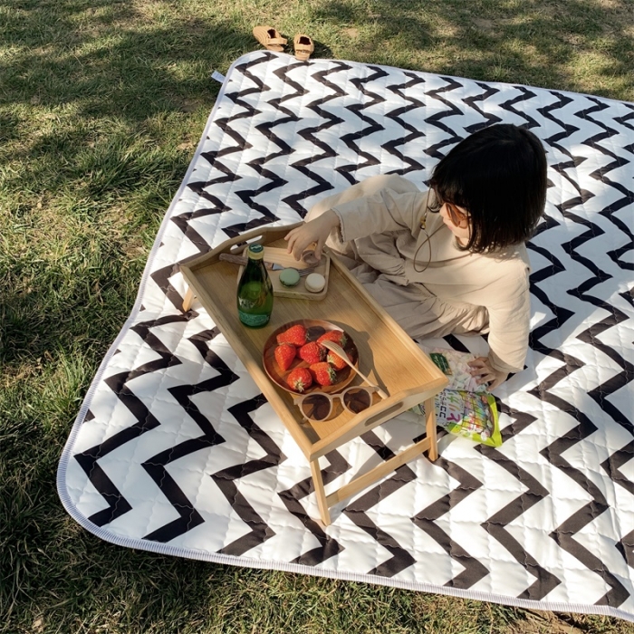 91家纺网 家纺一手货源 找家纺 昔可家纺 2019新款野餐垫 黑波纹