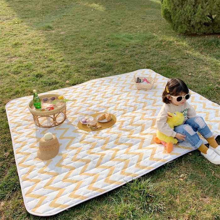 91家纺网 家纺一手货源 找家纺 昔可家纺 2019新款野餐垫 黄波纹