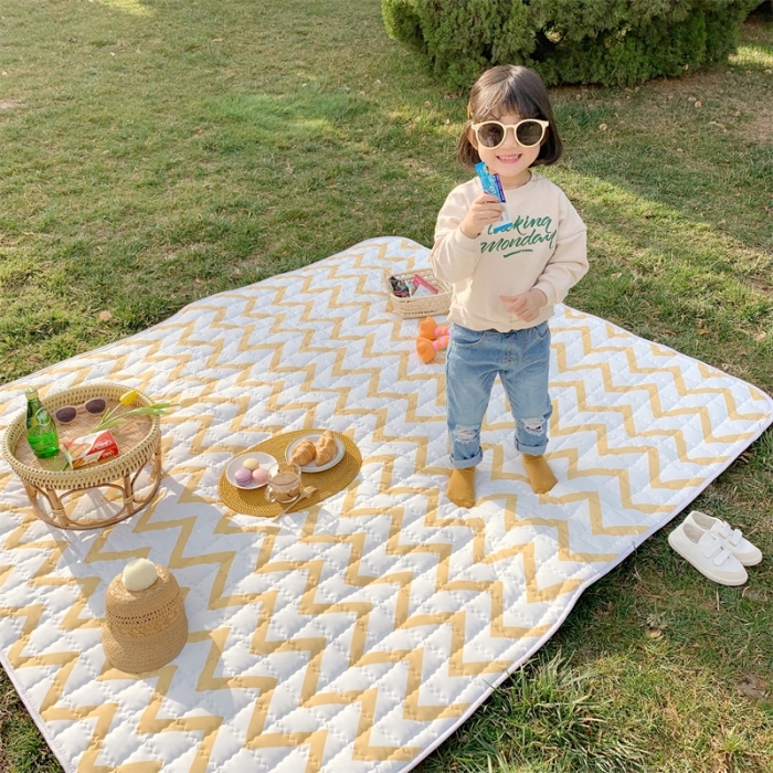 91家纺网 家纺一手货源 找家纺 昔可家纺 2019新款野餐垫 黄波纹