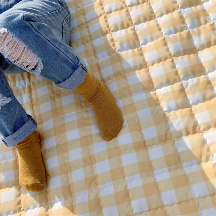 91家纺网 家纺一手货源 找家纺 昔可家纺 2019新款野餐垫 黄格子