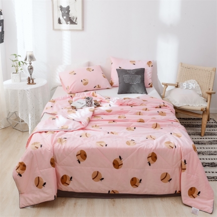 91家纺网 家纺一手货源 找家纺 （总）昔可 2019新款纯棉夏被影棚图