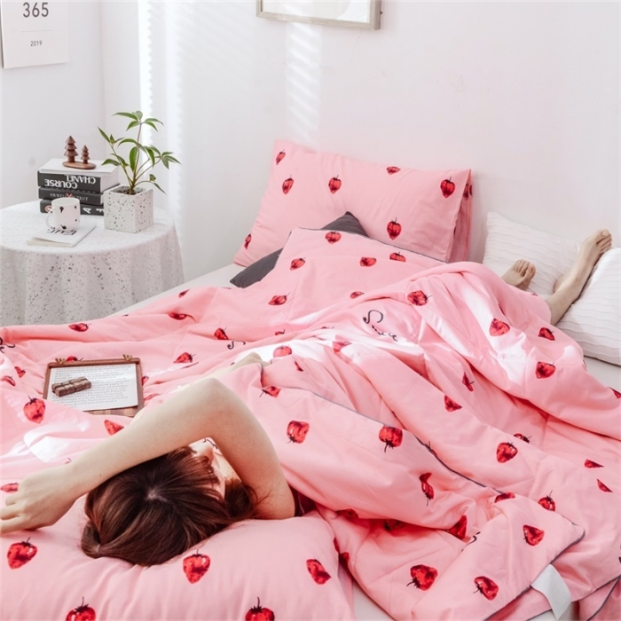 91家纺网 家纺一手货源 找家纺 （总）昔可 2019新款纯棉夏被影棚图