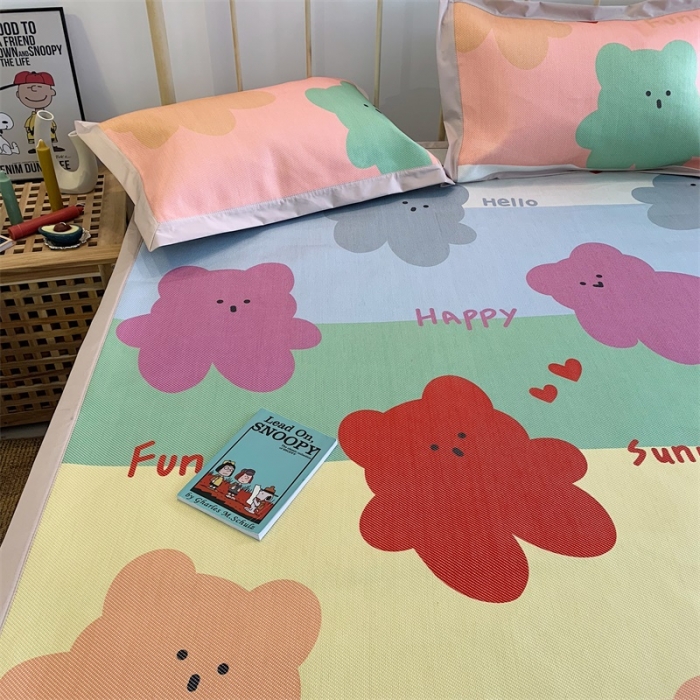 91家纺网 家纺一手货源 找家纺 昔可 2019新款牛奶冰丝软藤席 彩虹熊