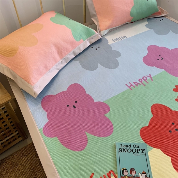 91家纺网 家纺一手货源 找家纺 昔可 2019新款牛奶冰丝软藤席 彩虹熊