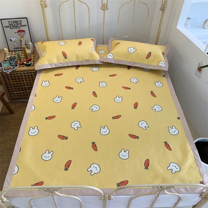 91家纺网 家纺一手货源 找家纺 昔可 2019新款牛奶冰丝软藤席 兔子爱萝卜