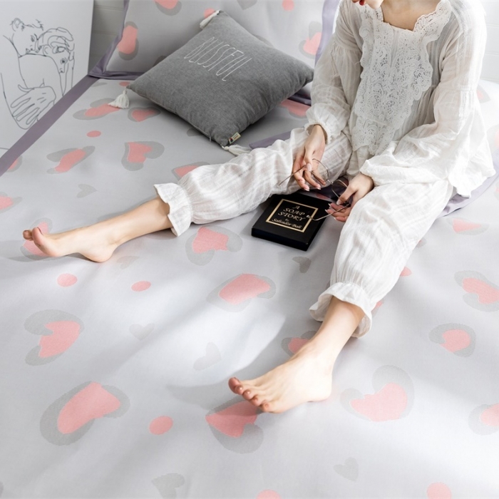 91家纺网 家纺一手货源 找家纺 昔可 2019新款太极石养生席新凉席 爱心粉豹