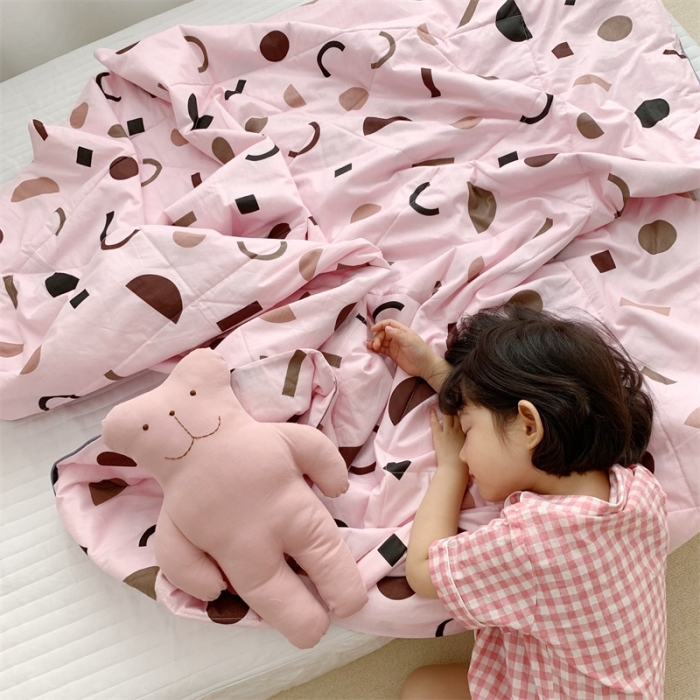 91家纺网 家纺一手货源 找家纺 昔可 2019新款纯棉夏被 弧形几何