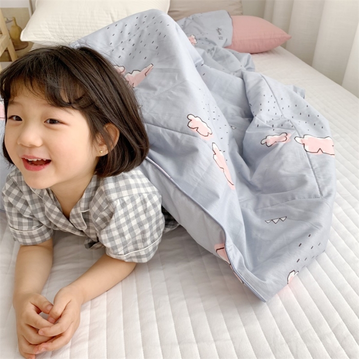 91家纺网 家纺一手货源 找家纺 昔可 2019新款纯棉夏被 云朵雨滴