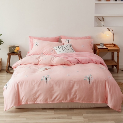 91家纺网 家纺一手货源 找家纺 昔可 2019新款13372棉加绒花卉系列四件套 雏菊-粉