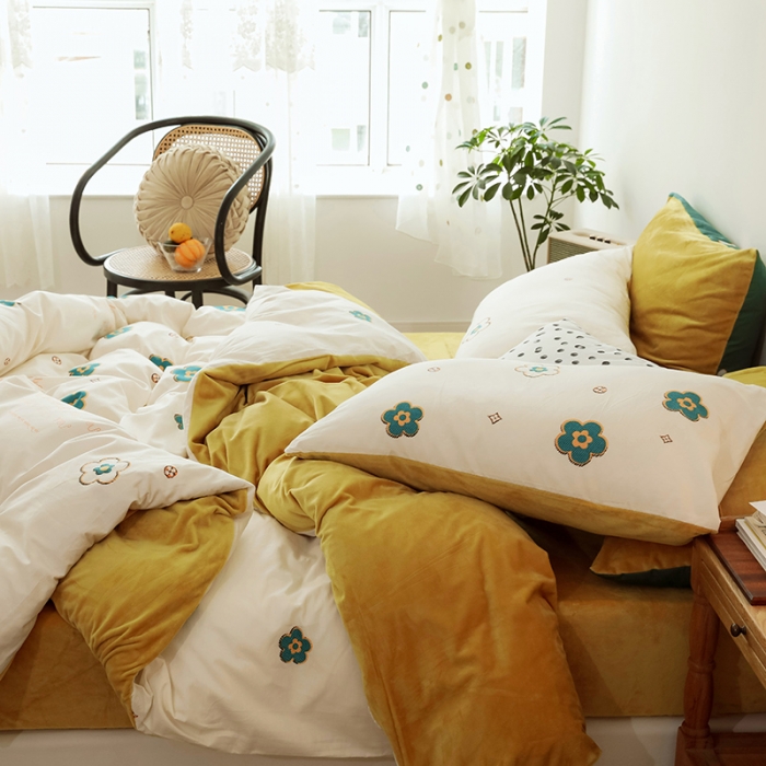 91家纺网 家纺一手货源 找家纺 昔可 2019新款13372棉加绒花卉系列四件套 白花