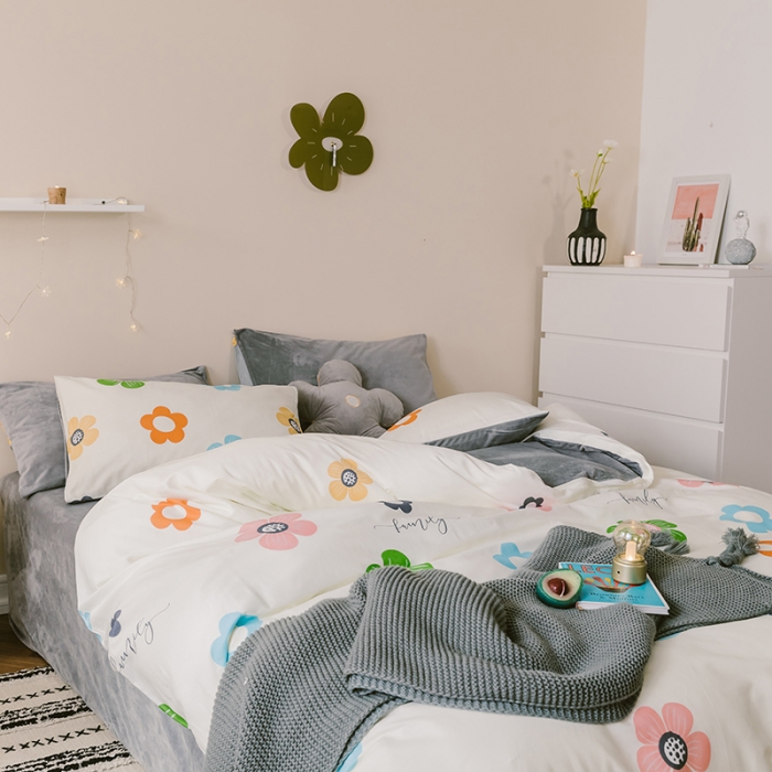 91家纺网 家纺一手货源 找家纺 2019新款13372棉加绒花卉系列四件套 多彩花