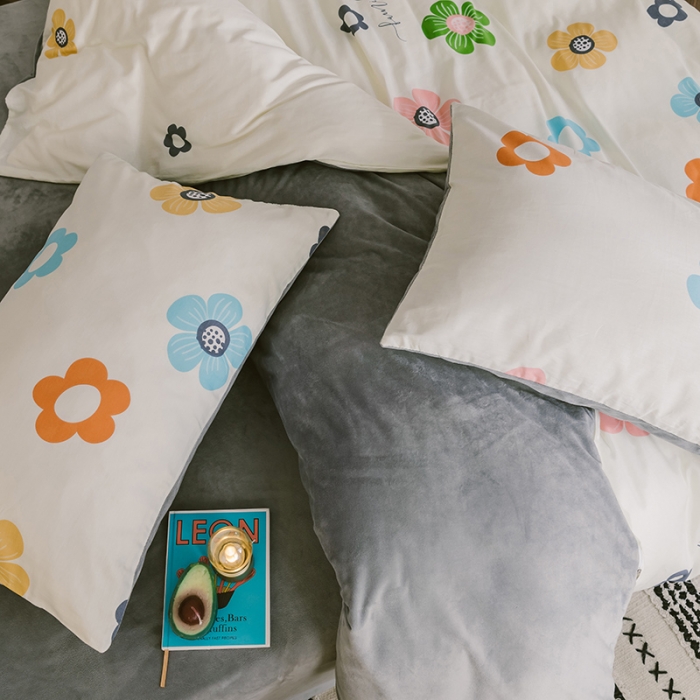 91家纺网 家纺一手货源 找家纺 2019新款13372棉加绒花卉系列四件套 多彩花