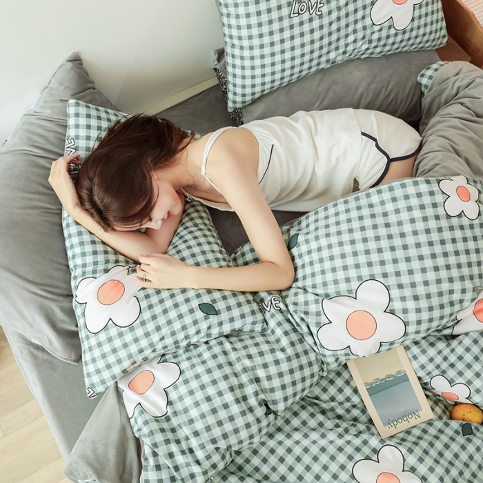 91家纺网 家纺一手货源 找家纺 昔可 2019新款13372棉加绒花卉系列四件套 格子花