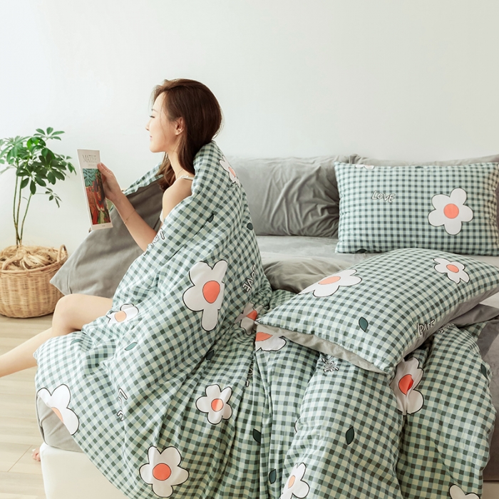 91家纺网 家纺一手货源 找家纺 昔可 2019新款13372棉加绒花卉系列四件套 格子花