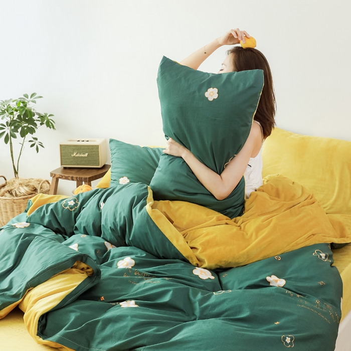 91家纺网 家纺一手货源 找家纺 昔可 2019新款13372棉加绒花卉系列四件套 绿花