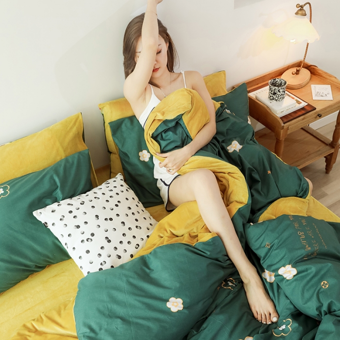 91家纺网 家纺一手货源 找家纺 昔可 2019新款13372棉加绒花卉系列四件套 绿花