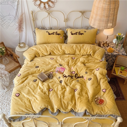 91家纺网 家纺一手货源 找家纺 昔可 2019新款COCO宝宝绒毛巾绣四件套实拍图 姜黄