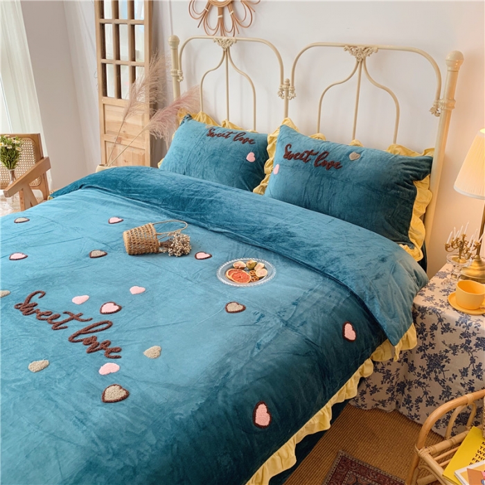 91家纺网 家纺一手货源 找家纺 昔可 2019新款宝宝绒毛巾绣四件套实拍图 祖母绿