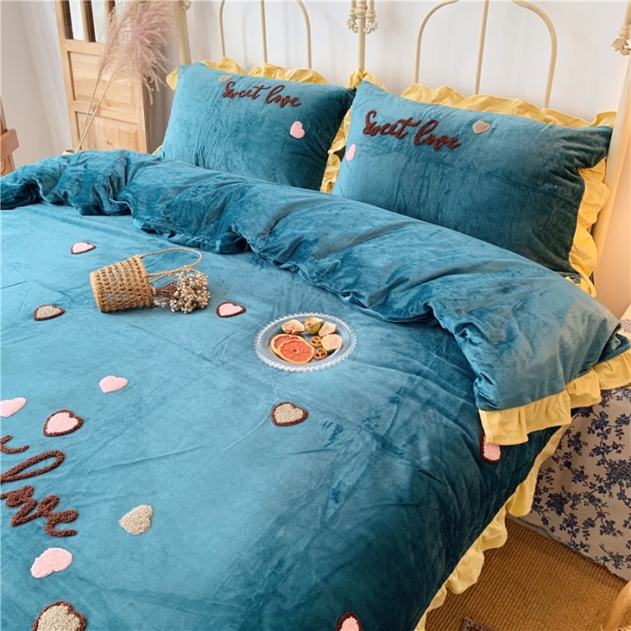 91家纺网 家纺一手货源 找家纺 昔可 2019新款宝宝绒毛巾绣四件套实拍图 祖母绿