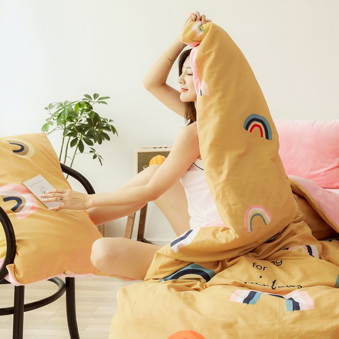 91家纺网 家纺一手货源 找家纺 昔可 2019新款13372棉加绒卡通系列四件套 彩虹-黄