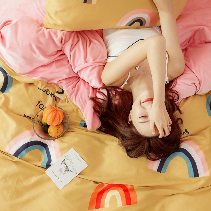 91家纺网 家纺一手货源 找家纺 昔可 2019新款13372棉加绒卡通系列四件套 彩虹-黄