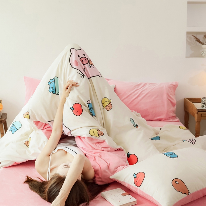 91家纺网 家纺一手货源 找家纺 昔可 2019新款13372棉加绒卡通系列四件套 贪吃猪