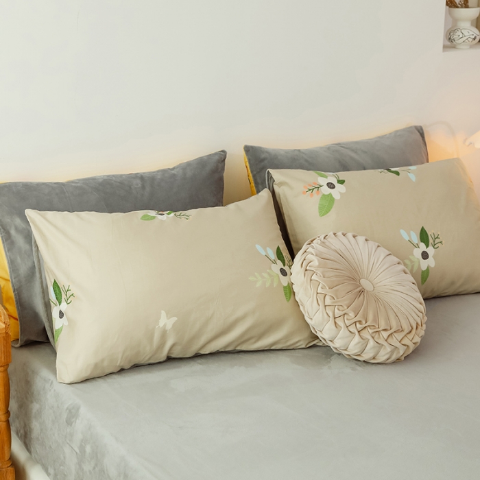 91家纺网 家纺一手货源 找家纺 昔可 2019新款13372棉加绒花卉系列四件套 蝴蝶花