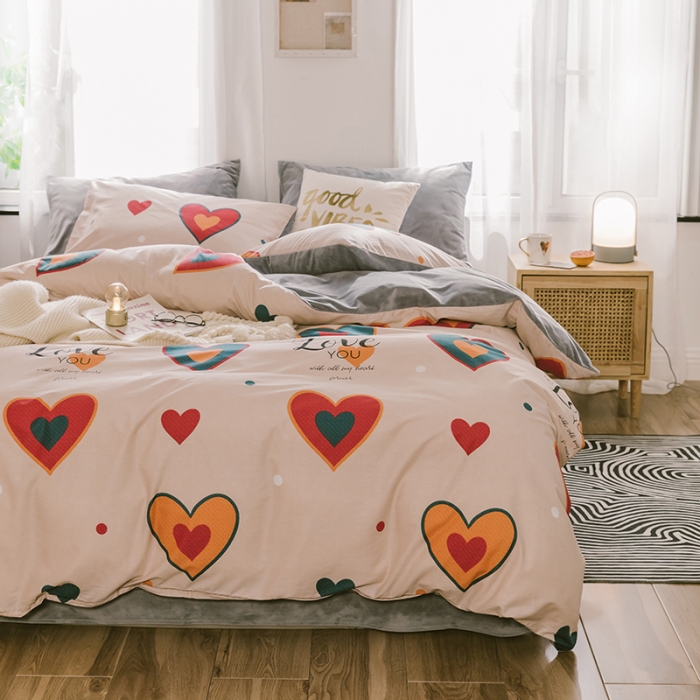 91家纺网 家纺一手货源 找家纺 昔可2019新款13372棉加绒简约系列四件套 LOVE爱心