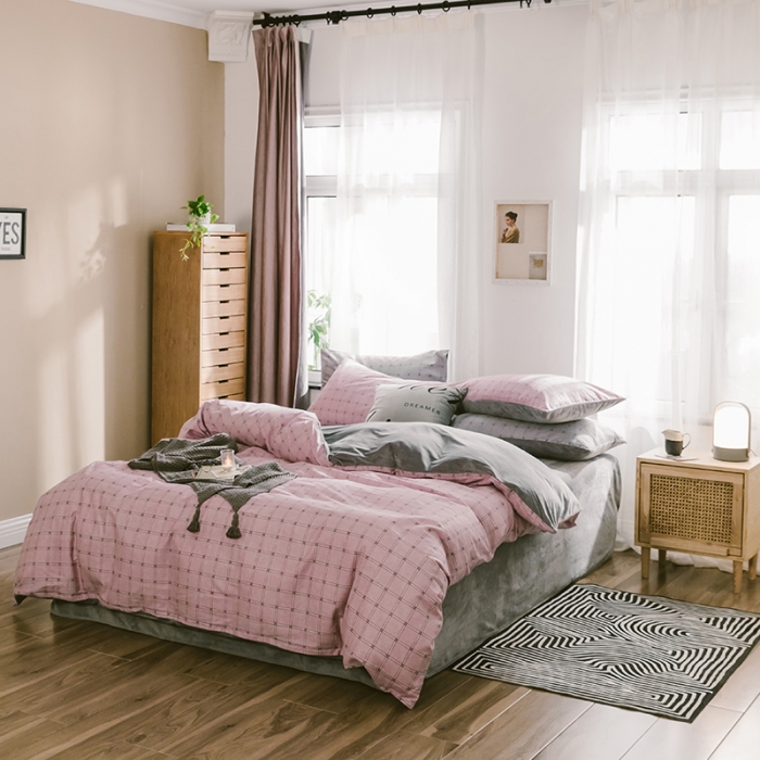 91家纺网 家纺一手货源 找家纺 昔可 2019新款13372棉加绒简约系列四件套 粉格子