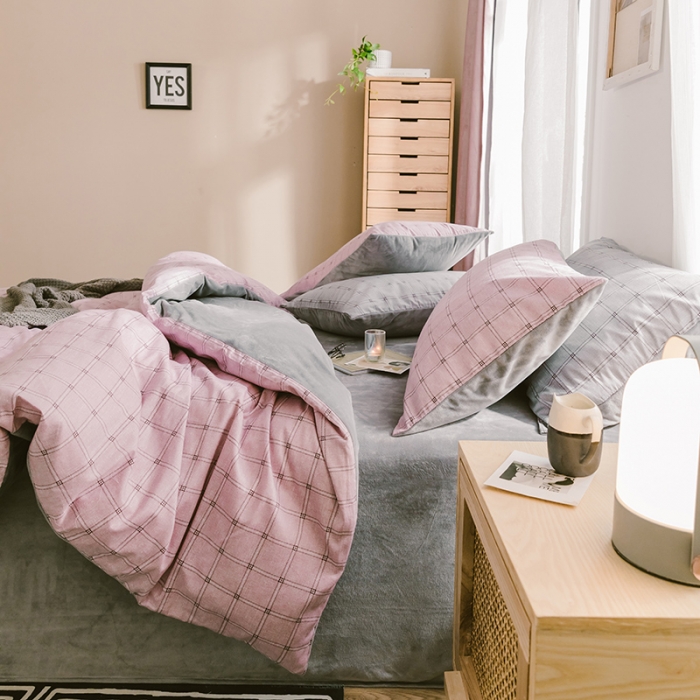 91家纺网 家纺一手货源 找家纺 昔可 2019新款13372棉加绒简约系列四件套 粉格子